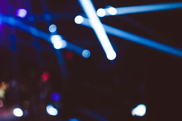 音乐会上的探照灯图片下载