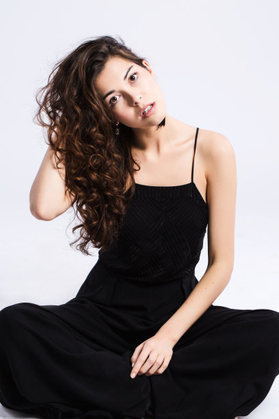 一个女人的肖像。图片下载