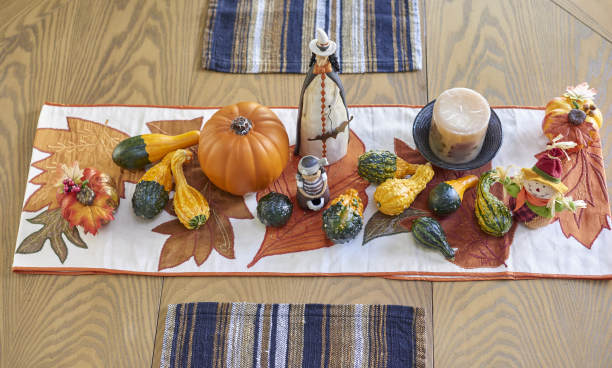 万圣节装饰桌子图片下载