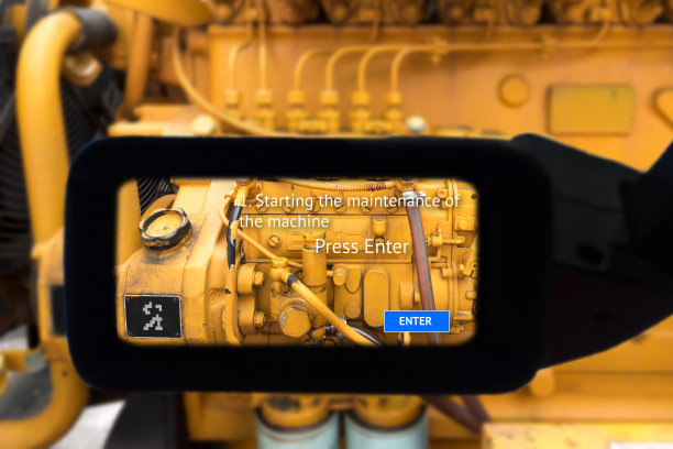 工业4.0，智能头盔技术理念。增强现实眼镜服务。工程监控，维修流程，确保智能工厂背景下机器的准确操作图片下载