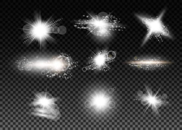 集。闪亮的星星，太阳粒子和火花与高光效果，金色的散景灯闪烁和亮片。在一个黑暗的背景透明。向量,EPS10图片下载