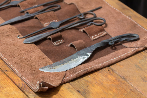 中世纪的外科医生工具图片下载