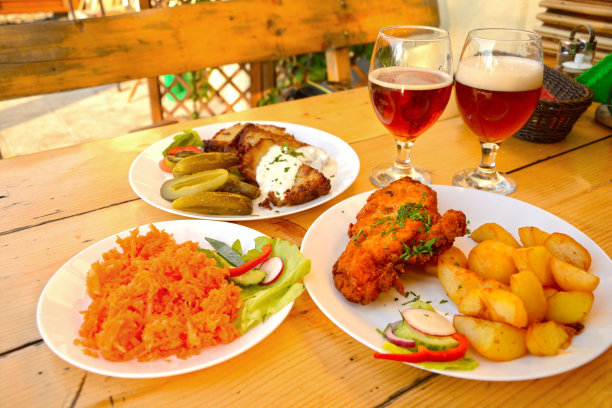 波兰的晚餐图片下载