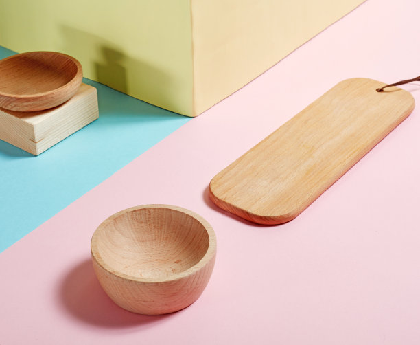 木制餐具，对背景颜色有一种感图片下载