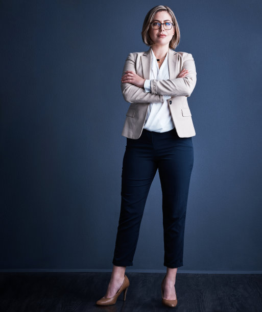 职业女性图片素材ID：311180838