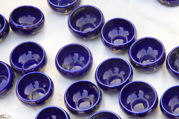 紫色茶杯，特写照片图片下载