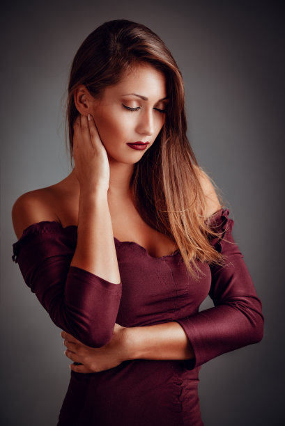 美丽的女孩图片下载