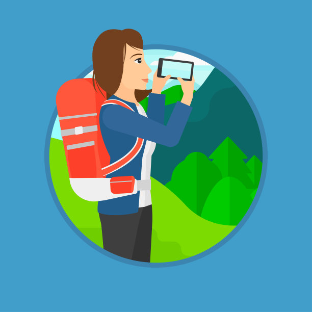 背着背包的女人正在拍照图片下载