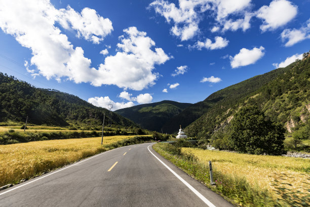 山中空路图片下载