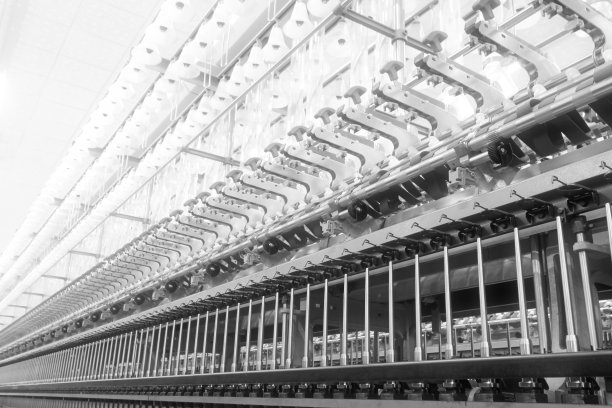 纺丝厂是一家工厂的机械设备图片下载