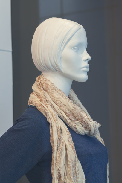 商店里的女性假人图片下载