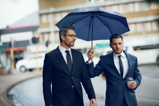 漫步在成功之城图片下载