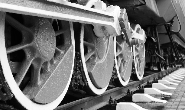 古董r的金属零件的细节黑白照片图片下载