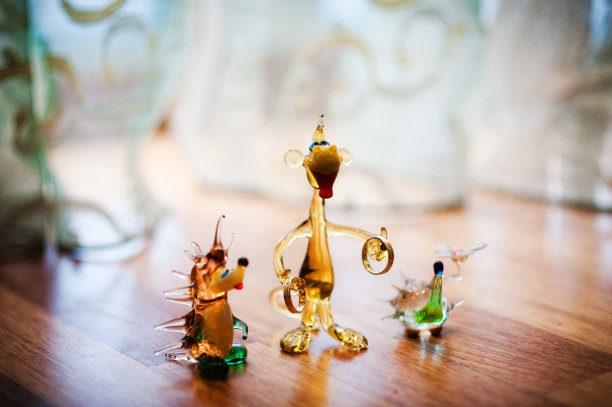 两个结婚戒指图片下载