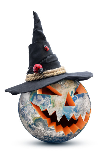 地球在白色背景上的南瓜灯的形式图片下载