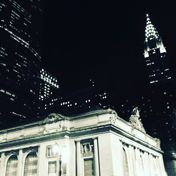 如果你被困在月球和纽约之间图片下载