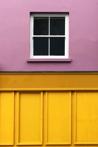 粉色墙上的窗户图片下载