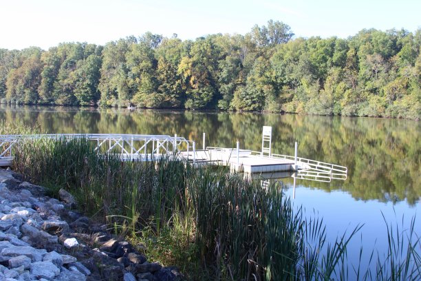 金属码头图片下载