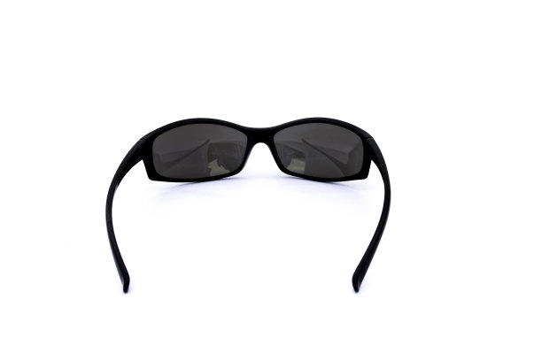 一双酷，男子气概，阳刚，黑色太阳眼镜，正面的观点上的白色背景图片下载
