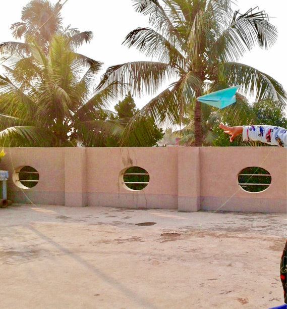 玩玩具飞机图片下载