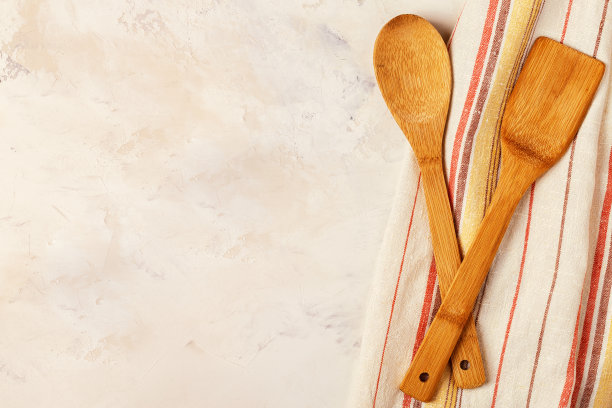 厨房背景与毛巾和烹饪工具素材图片