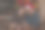 快乐的夫妇在网上寻找更多的圣诞装饰图片下载