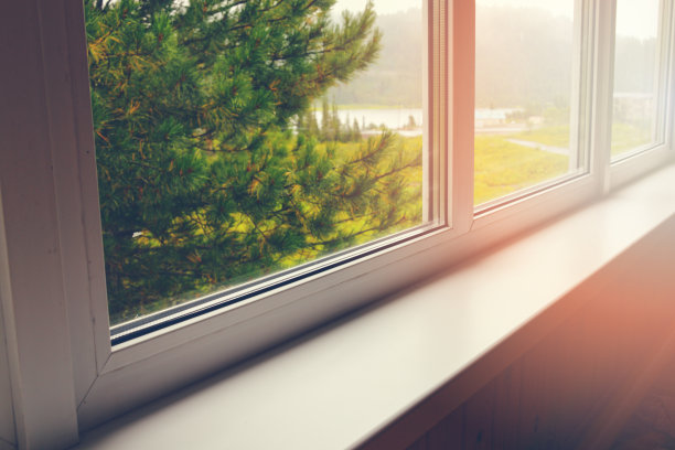 空的窗台上图片下载
