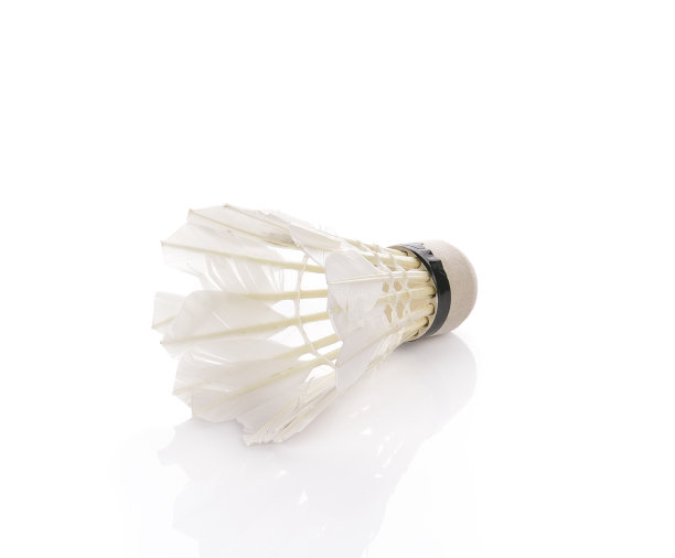 羽毛球孤立在白色的羽毛球图片下载