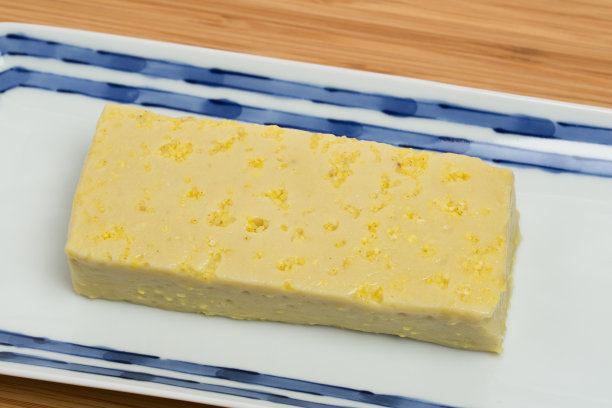 放在桌子上的蜂巢图片下载