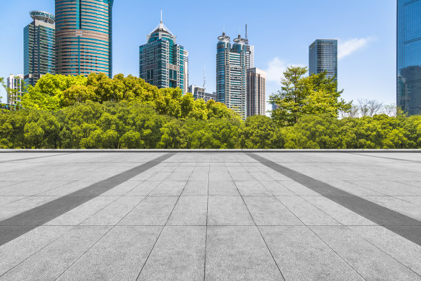 蓝天下的城市天际线素材图片