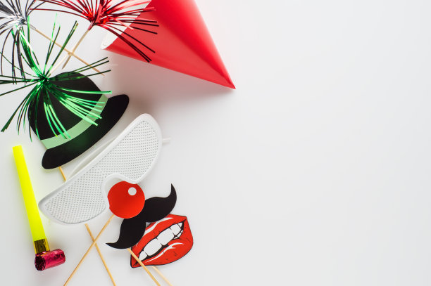 白色背景上的派对装饰。图片下载