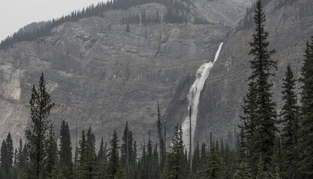 Takakkaw瀑布图片下载