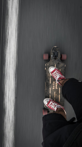 红鞋长板图片下载