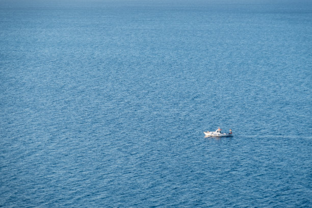 近海渔船，渔民图片下载