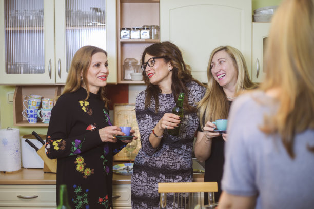 家庭聚会图片下载