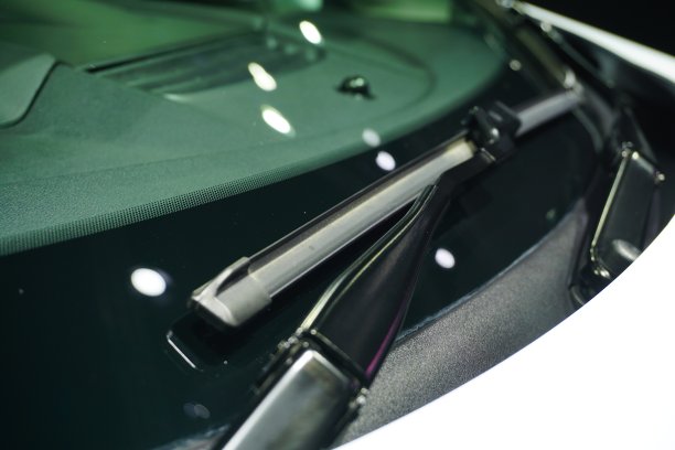 挡风玻璃刮水器图片下载