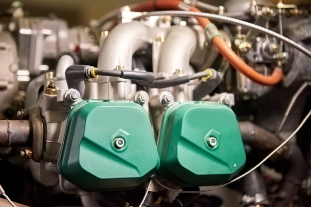 新的飞机引擎零件。图片下载