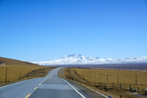 甘肃祁连山弯道图片下载