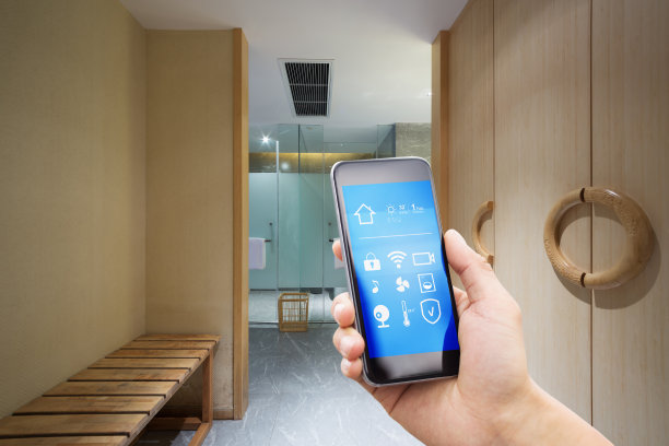 智能手机，智能家居，现代浴室图片下载