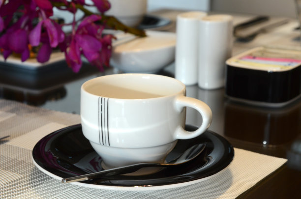 Contmporary餐具图片下载