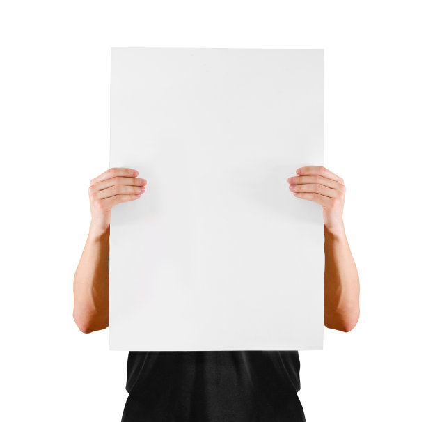 男子展示着空白的白色大A2纸，盖住了脸。传单。小册子握手。铜版纸显示清晰。表模板。小册子设计单显示读第一人。图片下载