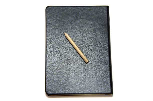 笔记本和铅笔图片下载