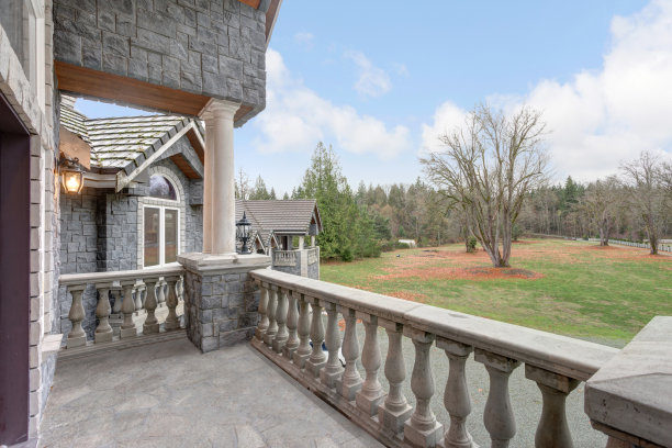 绝佳的婚礼场地，阳台景观图片下载