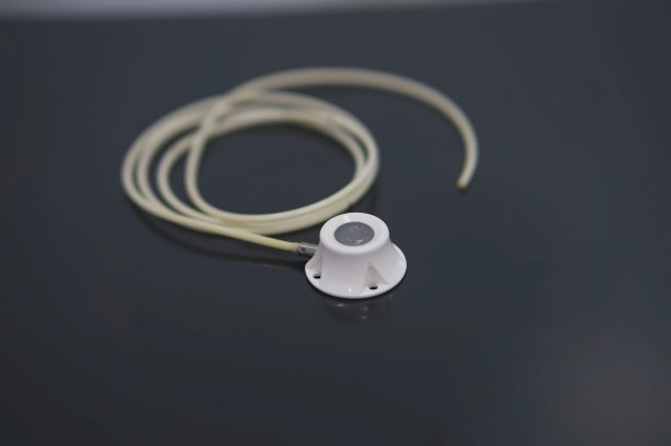 在胸壁植入的输液港图片下载