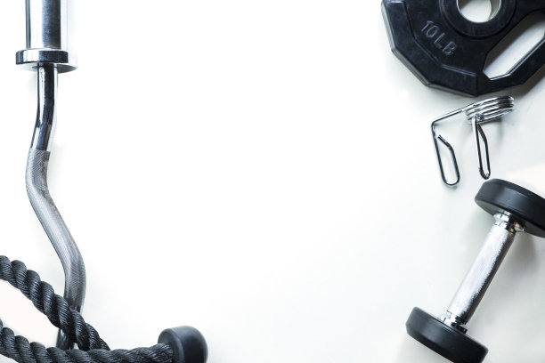 健身房设备在白色背景孤立图片下载