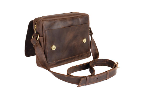 白色背景的皮包图片下载