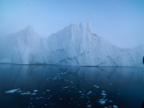 格陵兰岛的北极冰山图片下载