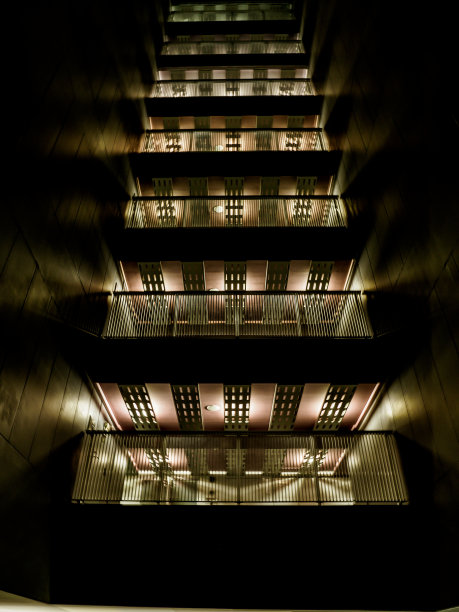 住宅综合体夜景图片下载