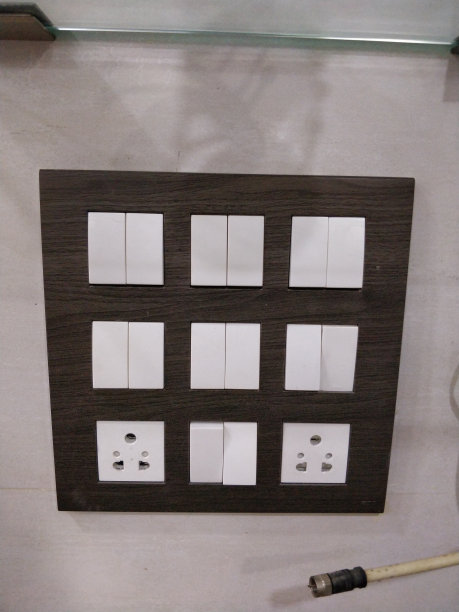 白电开关图片下载