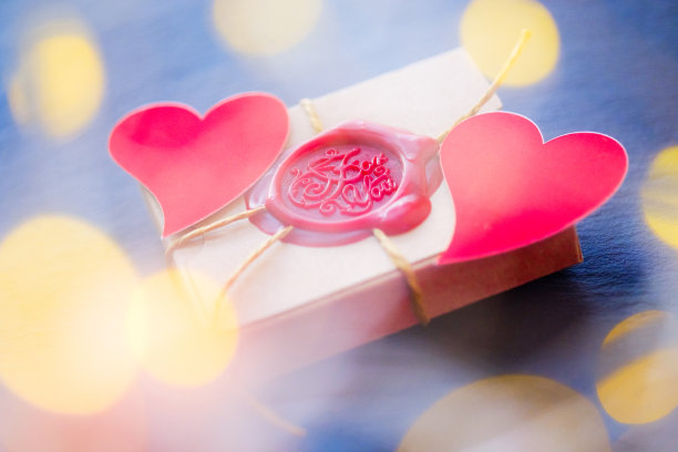 以感恩的心来送礼物图片下载